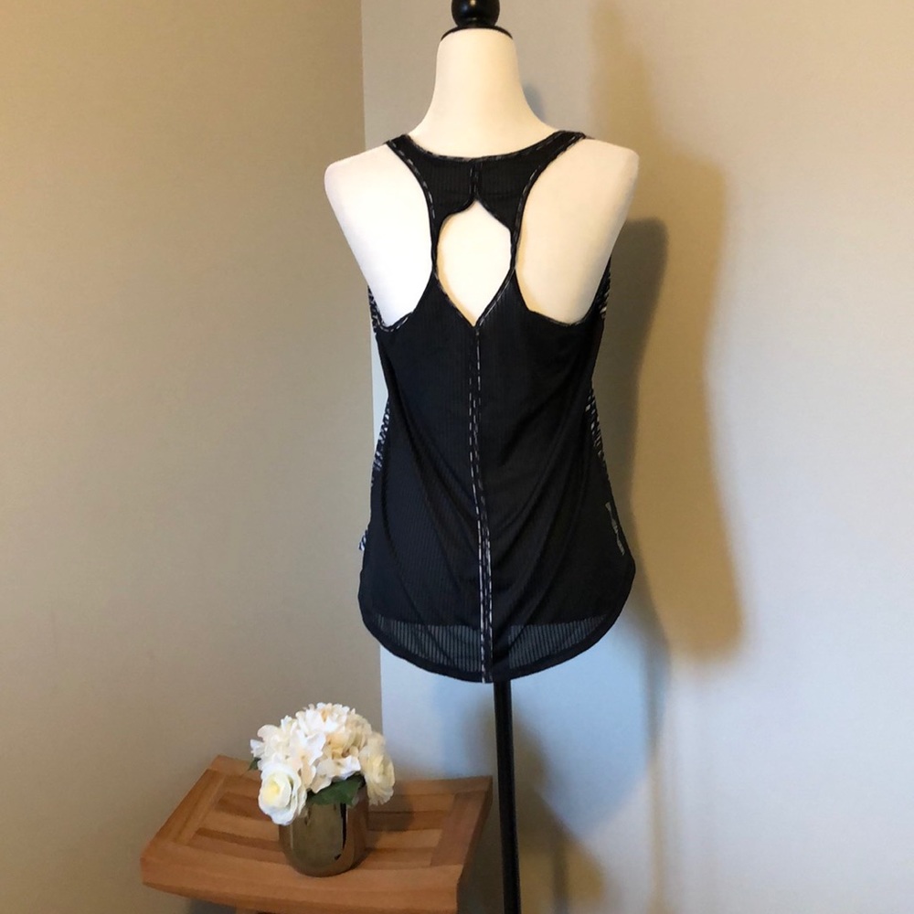 Under Armour tank